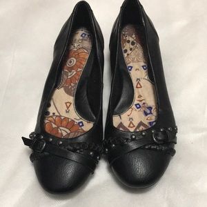 B.O.C. (Born concept) Black flats size 8.5